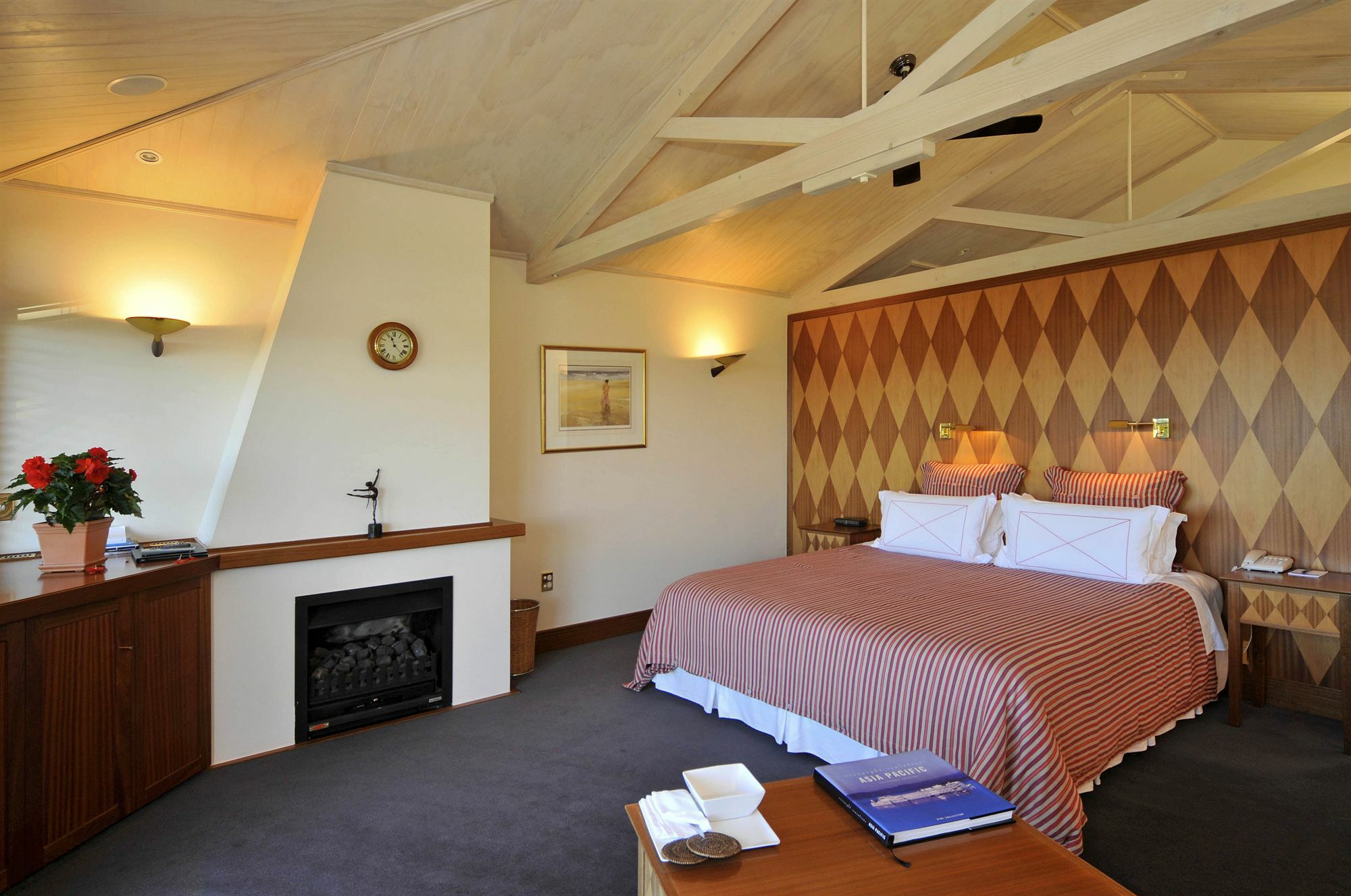 Lake Taupo Lodge Exterior photo